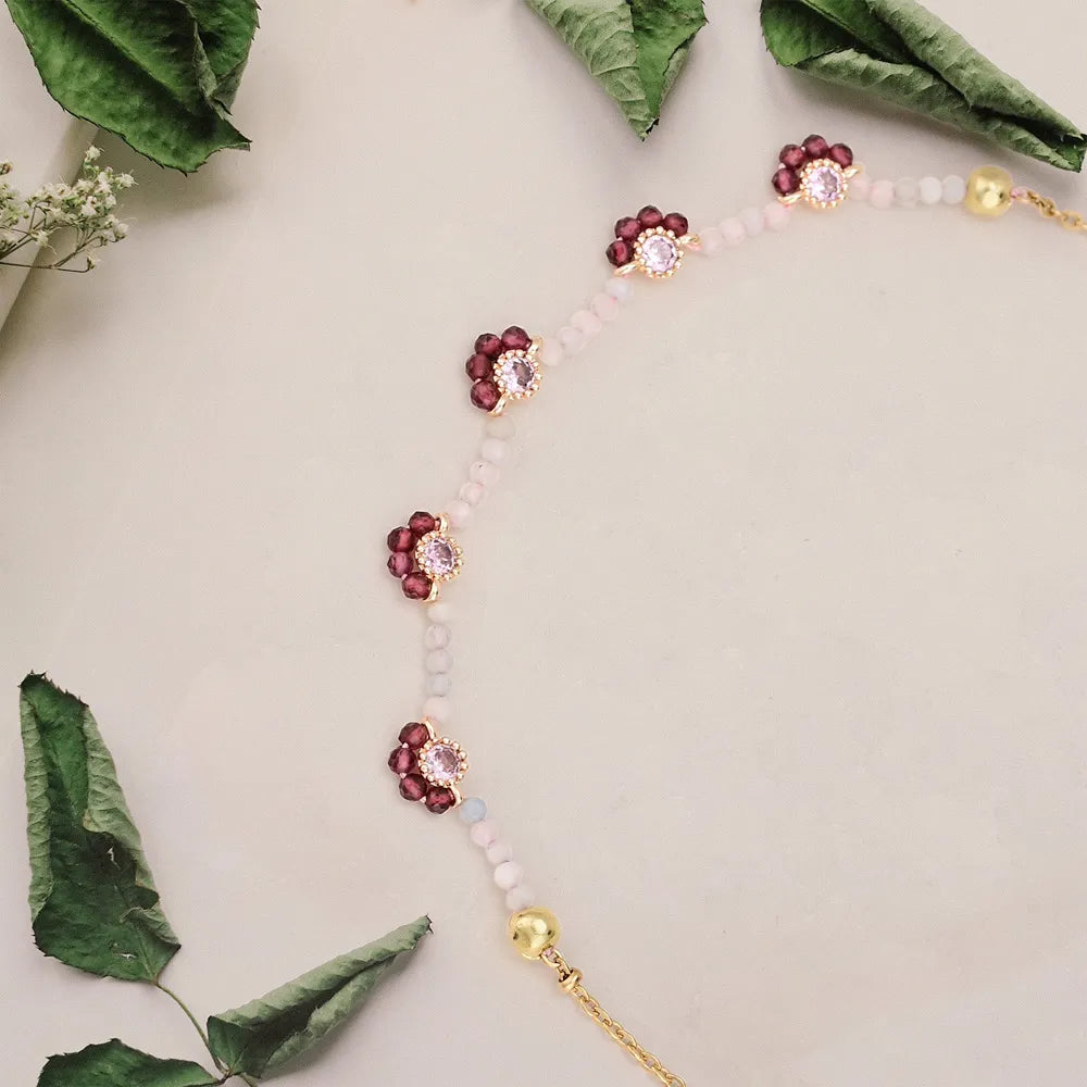 Blütenzauber Halskette mit Morganit und Granat