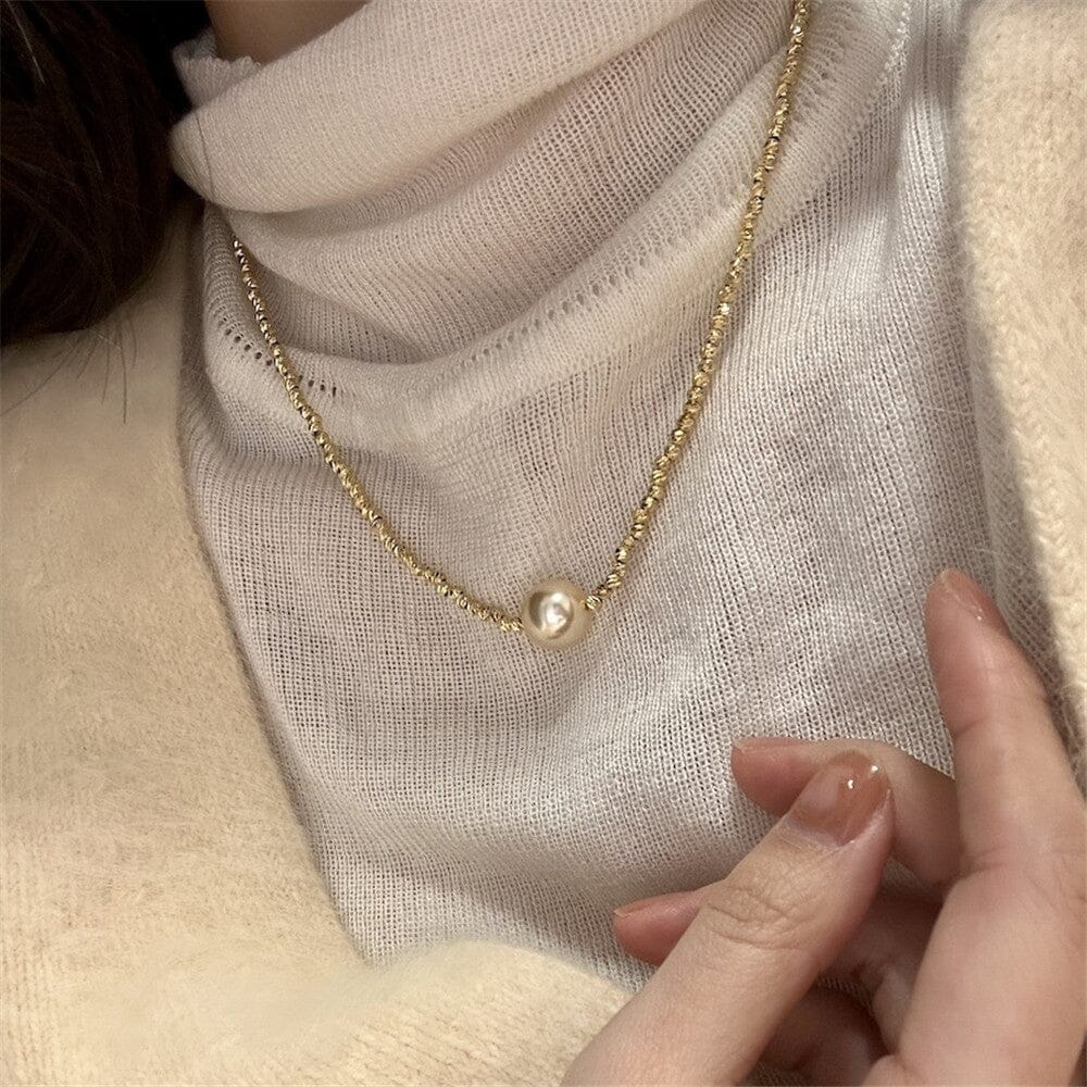 Wunderschöne Strukturierte Gold-Halskette Mit Perlen